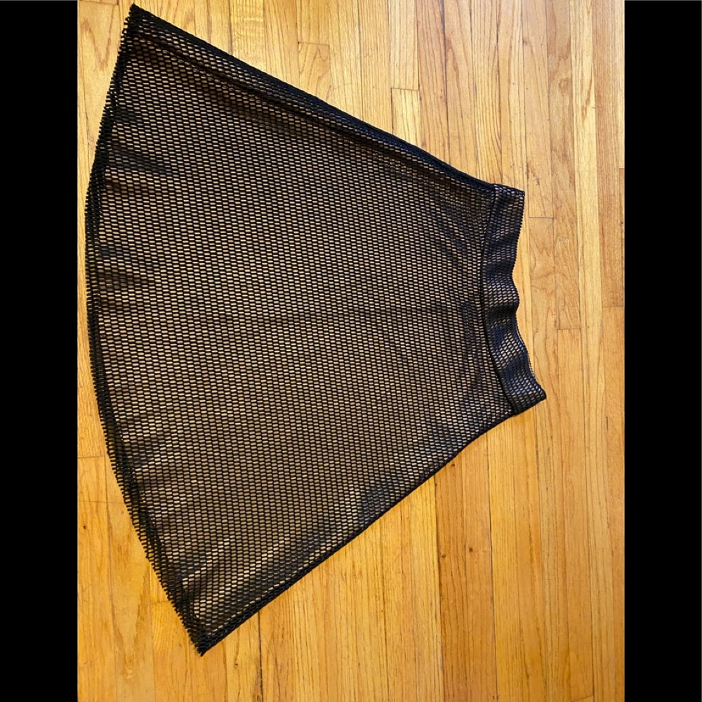 Forever 21 net and satin skirt size L